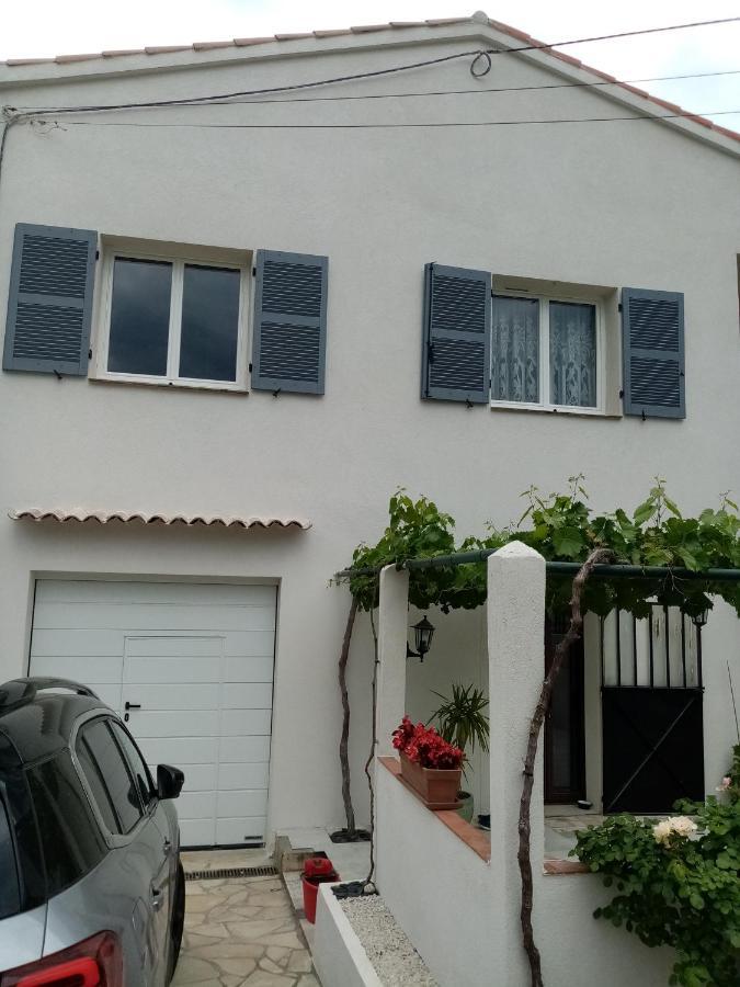 Appartement indépendant dans villa, entre Fréjus et StRaphaël Esterno foto