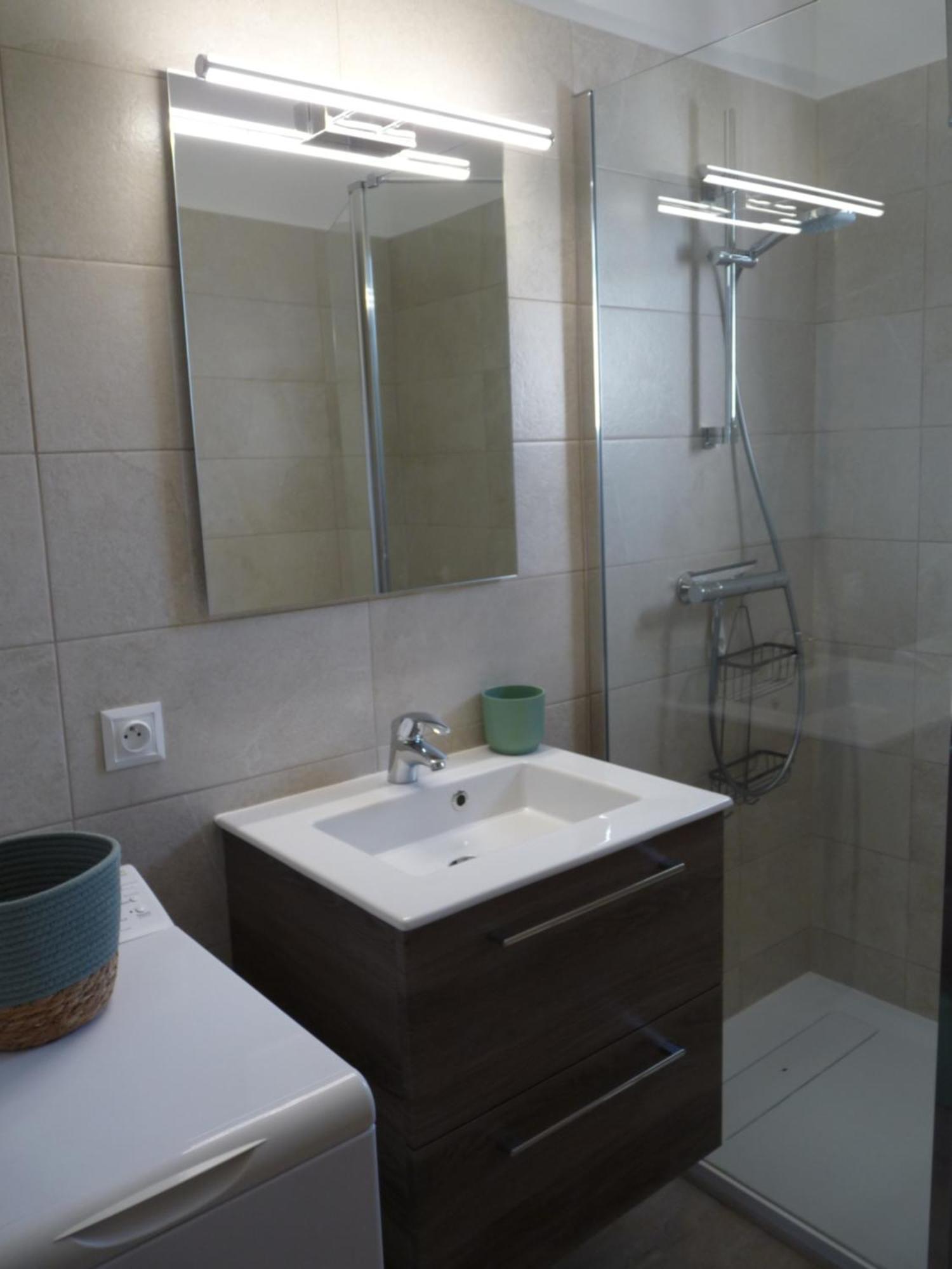 Appartement indépendant dans villa, entre Fréjus et StRaphaël Esterno foto